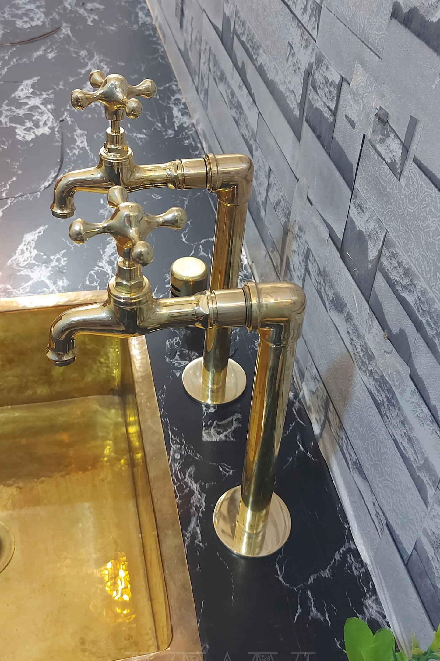 Deck-Mounted Brass Pillar Taps For Kitchen
