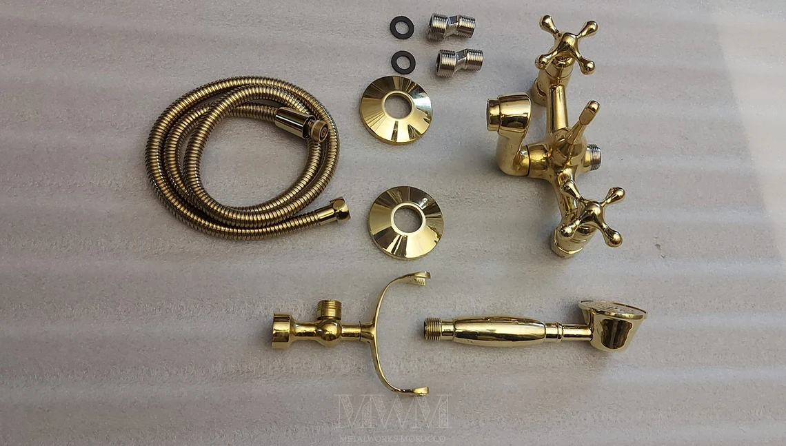 Brass Solid Bathtub Faucet With Horn Diverter