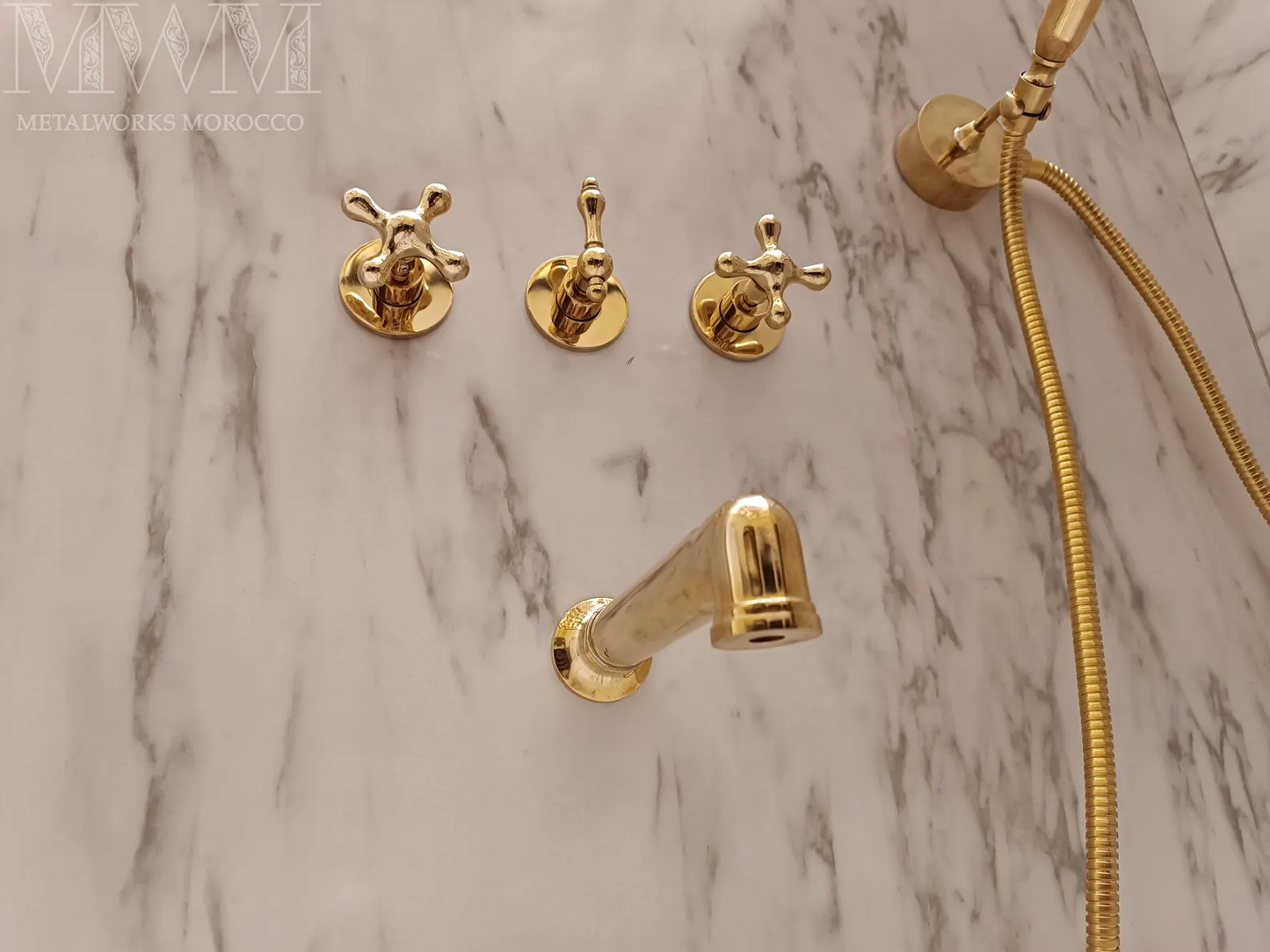 Brass Wall Mount Bathtub Faucet With Hand Shower