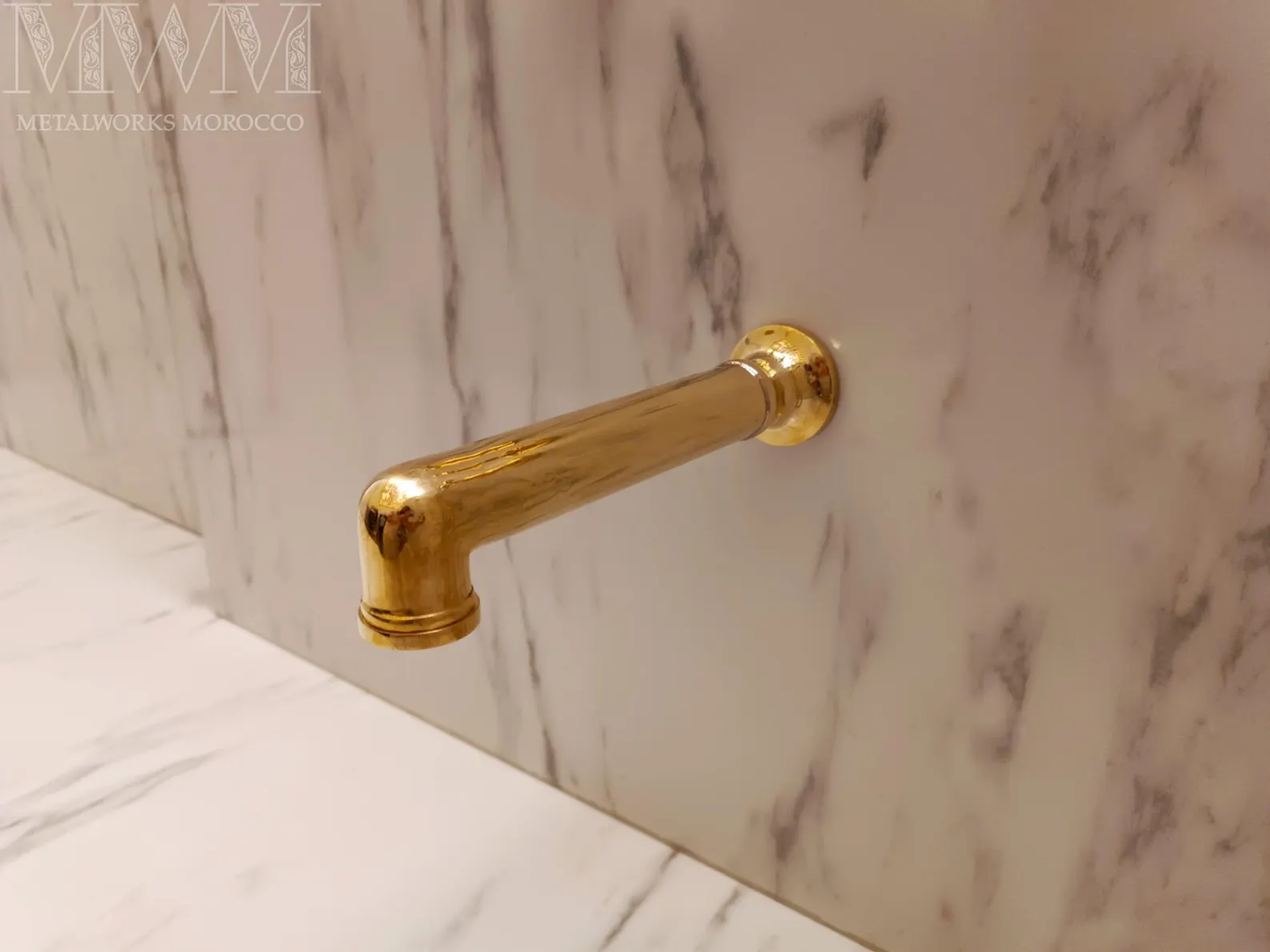 Brass Wall Mount Bathtub Faucet With Hand Shower