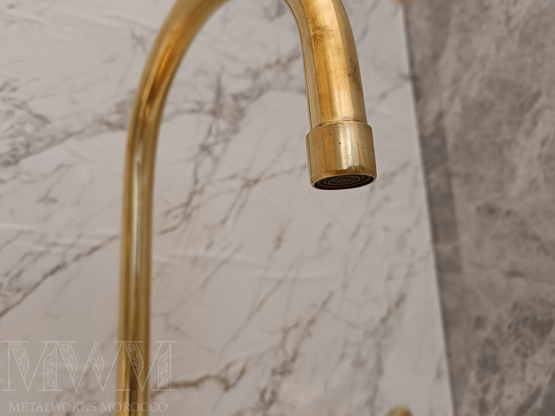 Heritage Kitchen Bridge Faucet With Sprayer