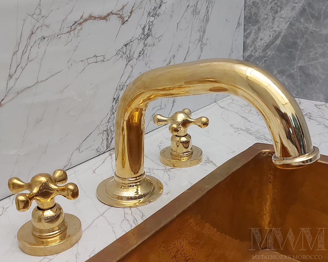 Polished Brass Widespread Bathroom Faucet Big Spout