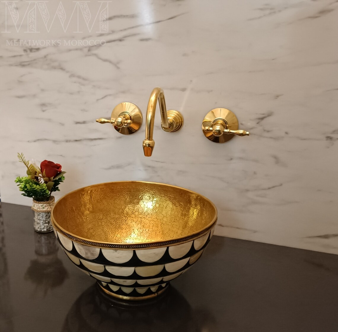 Thin Spout Unlacquered Brass Wall Mounted Sink Faucet For Bathroom