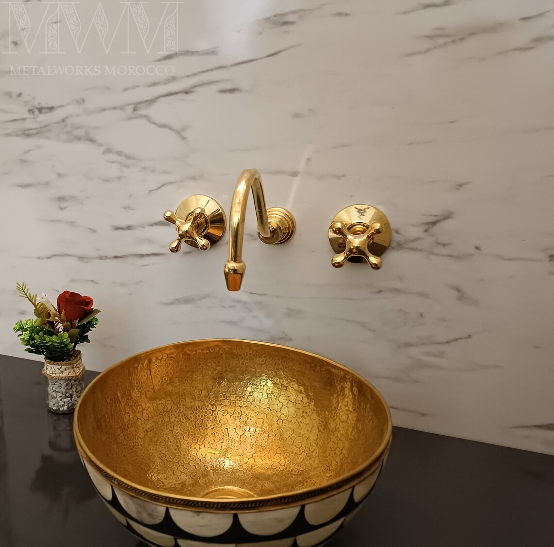 Thin Spout Unlacquered Brass Wall Mounted Sink Faucet For Bathroom